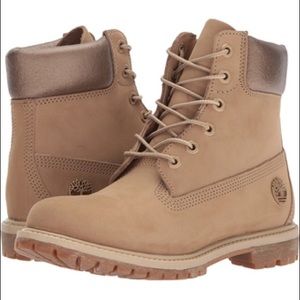 Timberland women’s natural/nubuck metallic boots